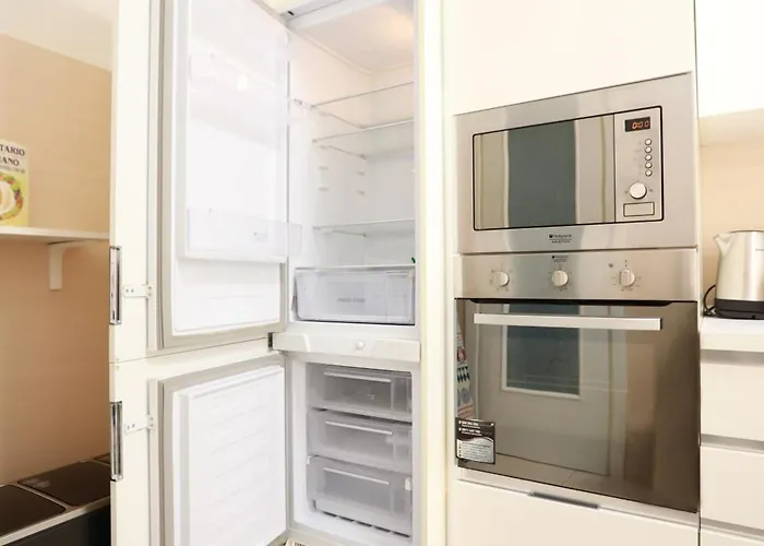 Unique Tiburtina Bed & Breakfast *