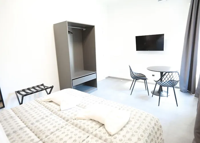 Unique Tiburtina Bed & Breakfast